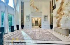 Massive detached villa in Vinhomes Riverside for rent with 4beds 5