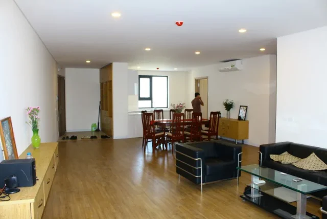 Mipec Riverside 03 bedroom apartment to rent with furnished nice view