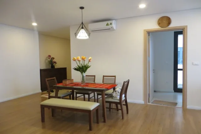 Căn hộ tại Mipec Riverside với 3 phòng ngủ, 2 phòng tắm