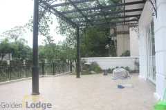 Modern Vinhome Riverside Hanoi villa rental comes with Elevator 4