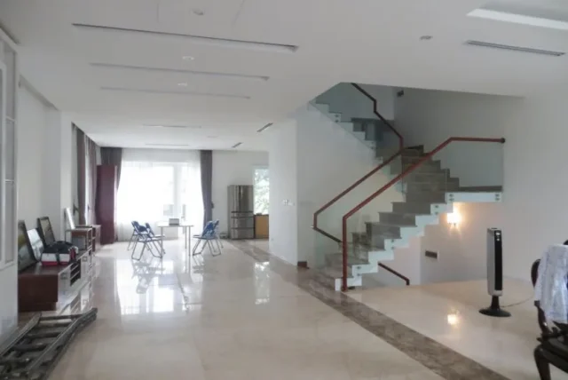 Biệt thự gần trường BIS cho thuê tại Vinhomes Riverside