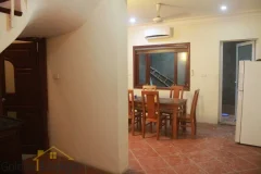 Quiet furnished 3 bedroom house in Nghi Tam village Tay Ho to let 5