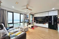 Rent three bedroom apartment in Mipec Riverside furnished 5