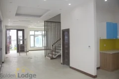 Rent unfurnished villa in Vinhomes Harmony 4 beds 4 baths 4