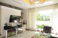 Rent Vinhomes Riverside villa at Hoa Phuong near BIS 5