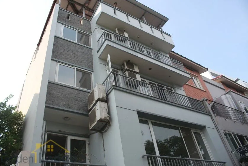 Rooftop terraced house for rent in Tay Ho with lake view 1