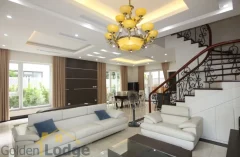 Semi-detached villa for rent in Vinhomes Riverside 4beds 2