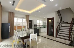 Semi-detached villa for rent in Vinhomes Riverside 4beds 4