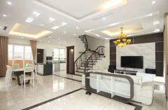 Semi-detached villa for rent in Vinhomes Riverside 4beds
