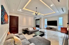 Semi-detached villa in Vinhomes Riverside for lease near BIS Hanoi 2