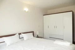 Tay Ho apartment for rent with 2 bedrooms in Nghi Tam 5