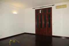 Tay Ho house for rent with 4 bedrooms, 300m2 with unfurnished 7