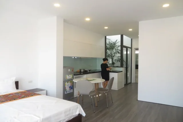 Tay Ho studio apartment for rent with 1 shower room furnished