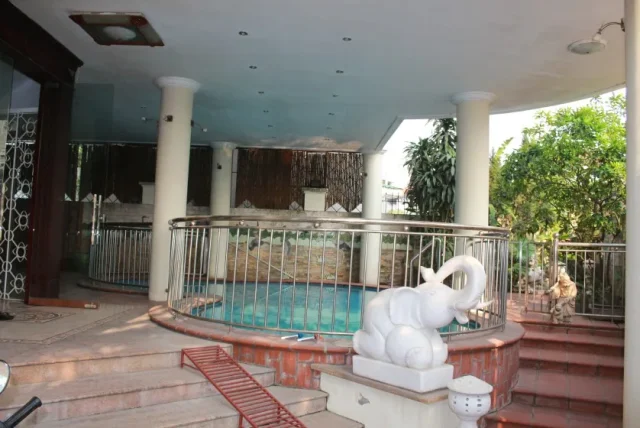 Terraced house in Tay Ho district for rent with swimming pool