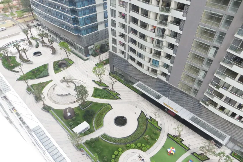 Unfurnished apartment rental in Trang An Complex 3 bedrooms, park view 1