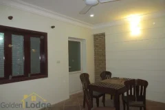 Unfurnished house in Nghi Tam village Tay Ho for rent 6