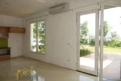 Unfurnished villa in Vinhomes Riverside Hanoi to rent, BIS nearby 4