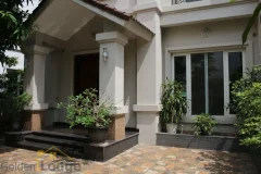 Refurbished villa for rent in Vinhomes Riverside close to Jura park 1