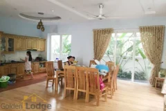 Villa in Vinhomes Riverside for rent in Viet Hung, furnished 3