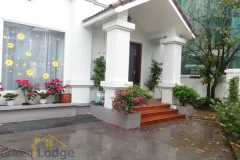 Villa in Vinhomes Riverside rental near BIS school, 4 bedrooms 1