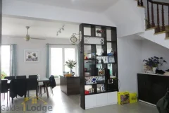 Villa in Vinhomes Riverside rental near BIS school, 4 bedrooms 5