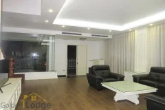 Villa in Vinhomes Riverside to rent with 4 bedrooms, near Almaz 7