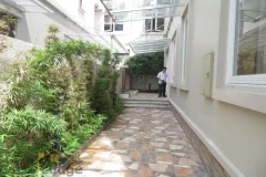 Vinhomes Riverside Hanoi villa composed of 3 bedrooms, rear garden 3