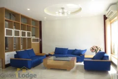 Vinhomes Riverside Hanoi villa composed of 3 bedrooms, rear garden 5