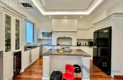 Vinhomes Riverside rent with 4 bedrooms and furnished 4