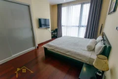 Vinhomes Royal City apartment with 2 bedrooms, 2 bathroom, 124m2 3