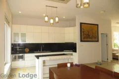 Warmly villa in Vinhomes Riverside to rent garden 5 bedrooms 5