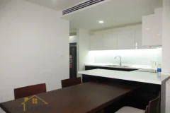 Watermark Hanoi apartment with lake view, 3 beds 2 baths 5