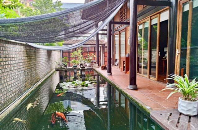 Wooden stilt house for rent in Ngoc Thuy, Long Bien