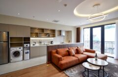 Cozy apartment in Hai Ba Trung for rent on Le Dai Hanh str 2beds