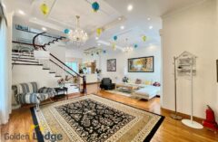 Furnished villa in Vinhomes Riverside for rent nearby BIS Hanoi 4beds