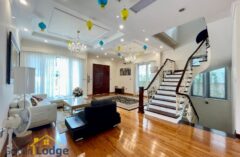 Furnished villa in Vinhomes Riverside for rent nearby BIS Hanoi 4beds