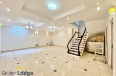 Furnished villa in Vinhomes Riverside for rent nearby BIS Hanoi 4beds