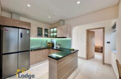 Modern 3-bedroom apartment in Tay Ho for rent on Quang Khanh str