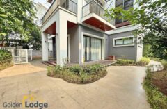 Modern detached villa in Vinhomes Riverside for rent 3 bedrooms