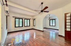 Rent villa with swimming pool in Tay Ho, huge garden car access