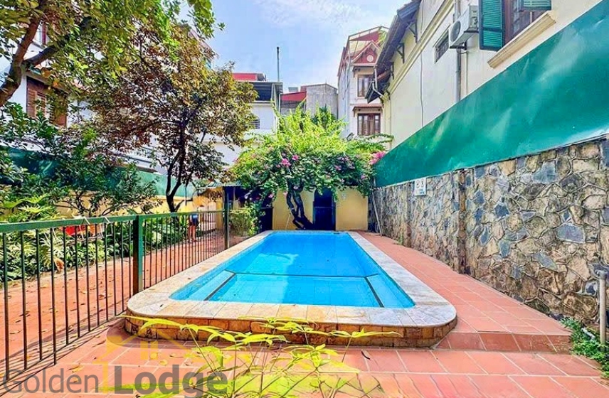 Rent villa with swimming pool in Tay Ho, huge garden car access
