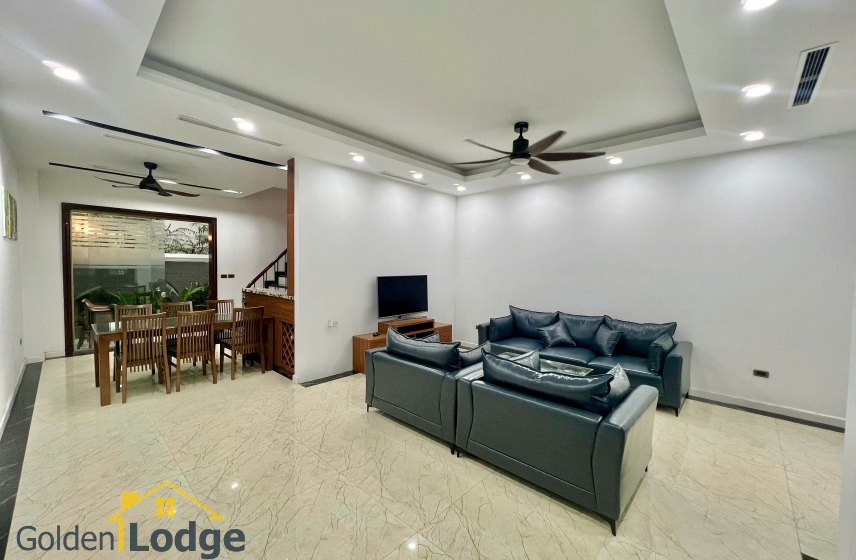 Vinhomes Riverside house rental with furnished and 5 bedrooms